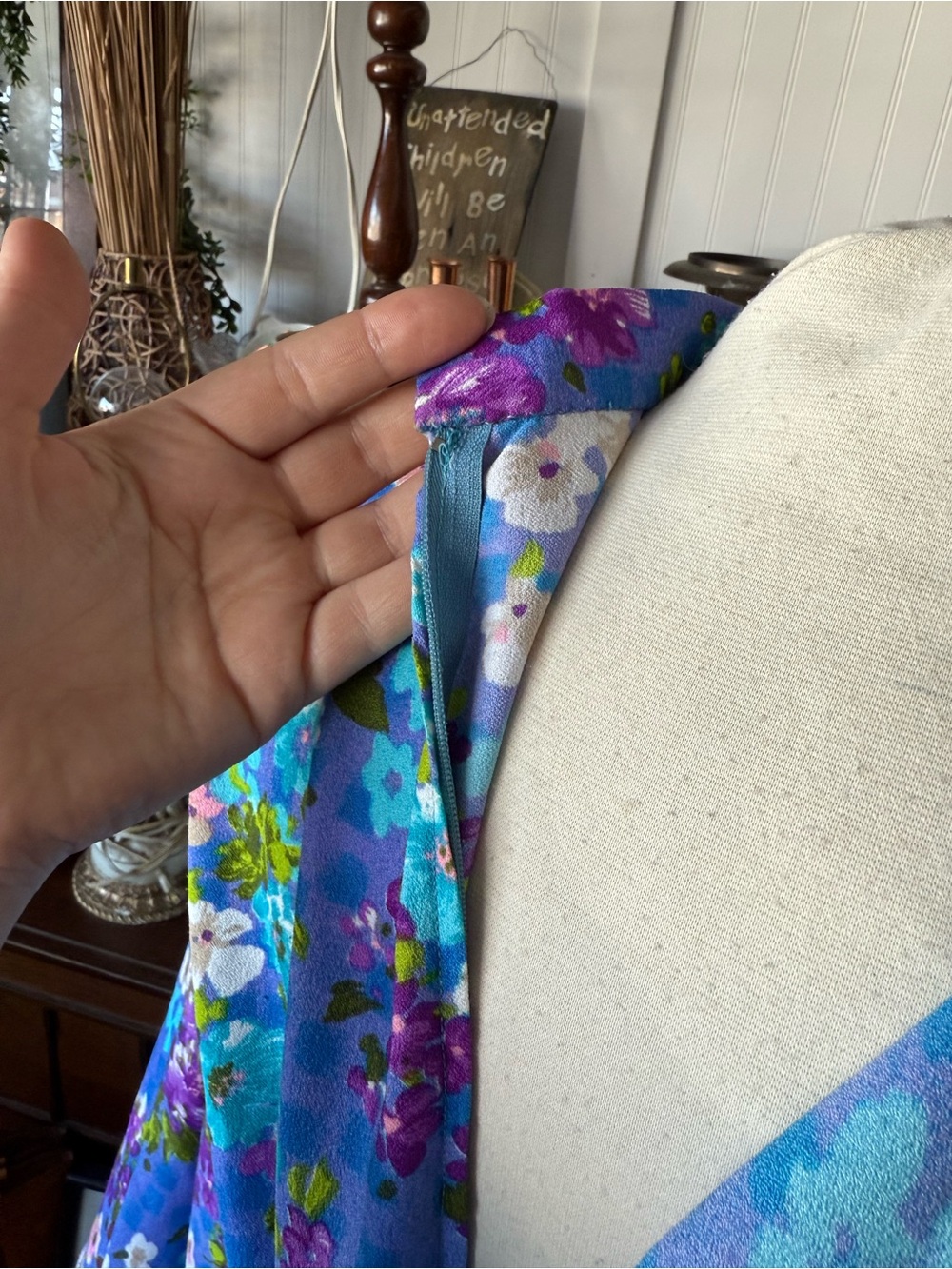 Vibrant Blue Floral 1960s Bat Wing Tie Back Gown - Picture 6 of 6